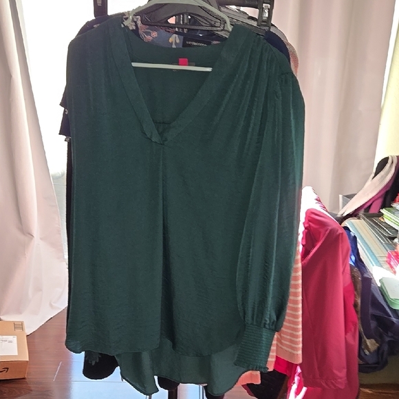 Vince Camuto Tops - Green Relaxed Blouse with 3/4 Sleeves